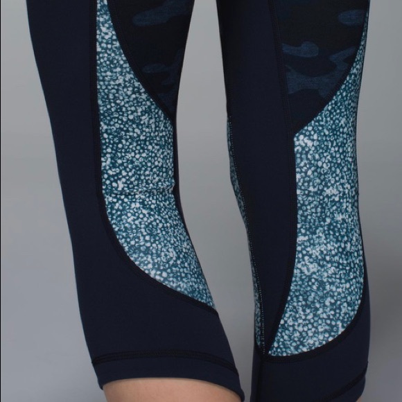Lululemon athletica wunder under lotus camo crop - Picture 7 of 14